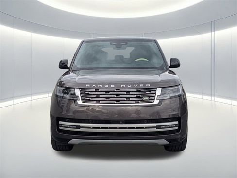 Used 2024 Land Rover Range Rover Autobiography image 3