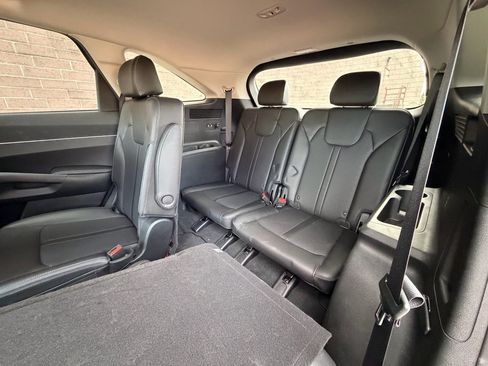 Used 2022 Kia Sorento EX image 19