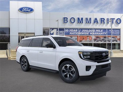 New 2026 Ford Expedition Active image 7