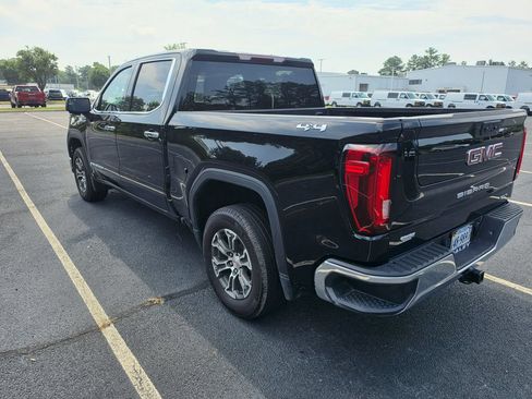 Used 2024 GMC Sierra 1500 SLT AWD/4WD image 8