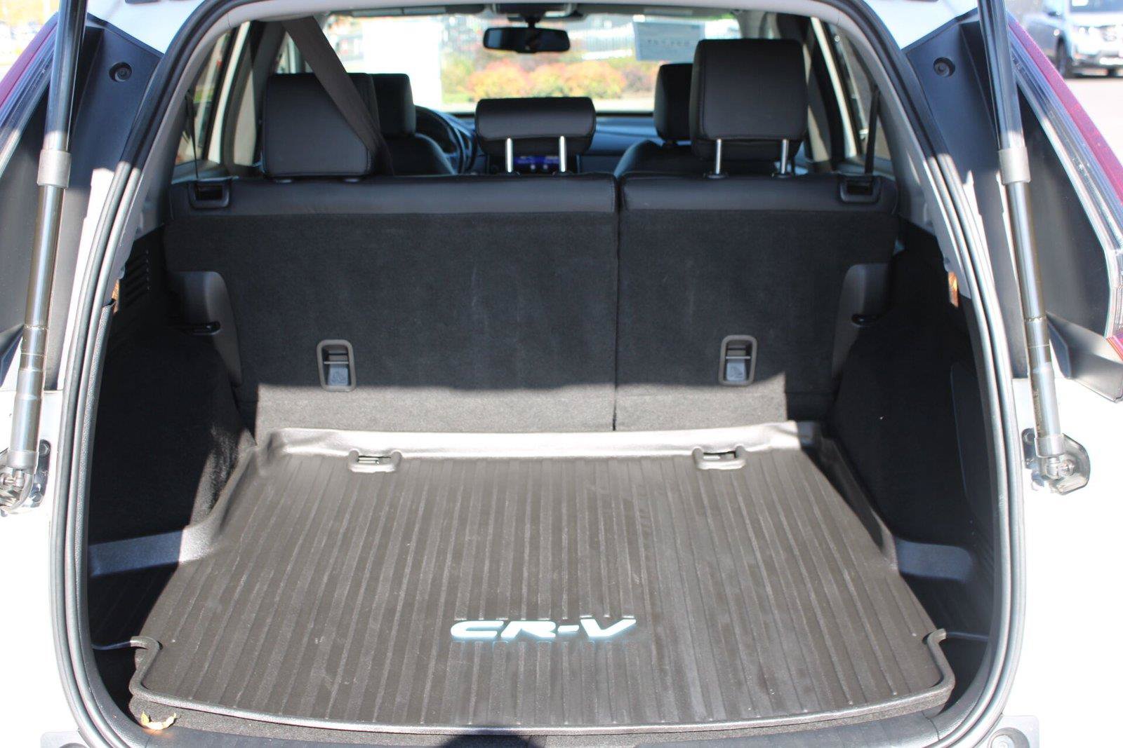 Used 2021 Honda CR-V Touring image 14