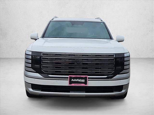 Certified 2026 Hyundai Palisade Calligraphy FWD image 2