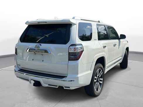 Used 2022 Toyota 4Runner Limited AWD/4WD image 6