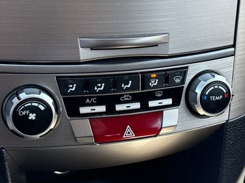 Used 2014 Subaru Legacy 2.5i Premium image 15