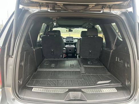 Used 2021 Chevrolet Tahoe Z71 w/ Z71 Signature Package image 14