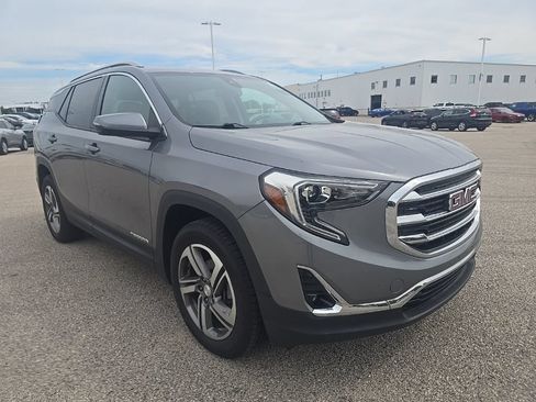 Used 2020 GMC Terrain SLT AWD/4WD image 2