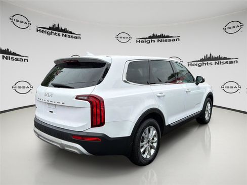 Used 2022 Kia Telluride LX AWD/4WD image 4