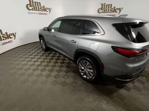 Used 2026 Buick Enclave Preferred w/ Power Package AWD/4WD image 6