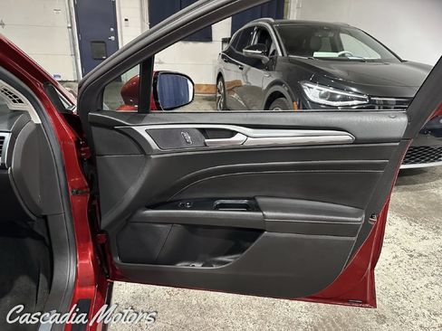 Used 2016 Ford Fusion Energi Titanium w/ Driver Assist Package FWD image 22