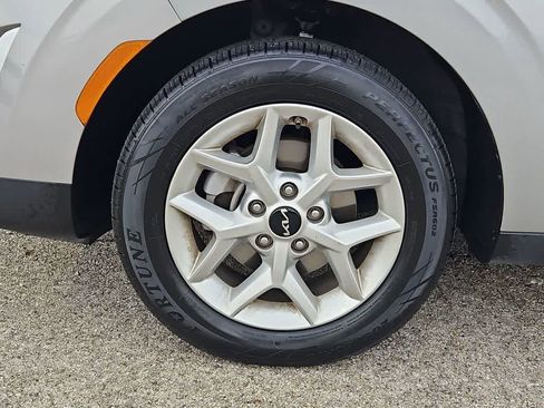 Used 2024 Kia Soul LX w/ Option Group 015 image 13