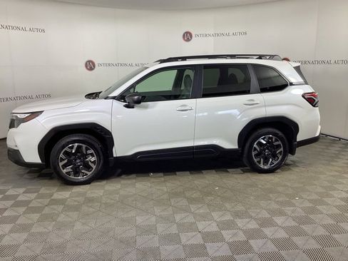 Used 2025 Subaru Forester Premium image 6