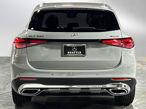 Certified 2025 Mercedes-Benz GLC 300 GLC 300 image 4