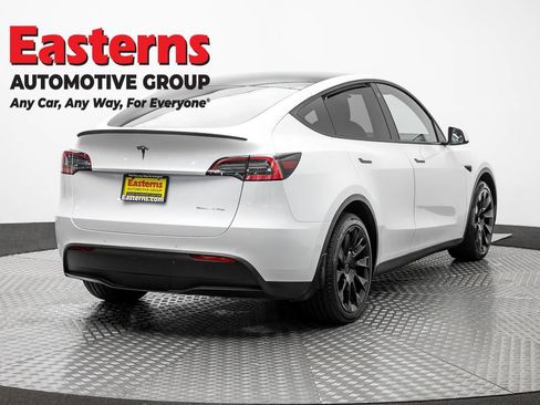 Used 2021 Tesla Model Y Long Range AWD/4WD image 5