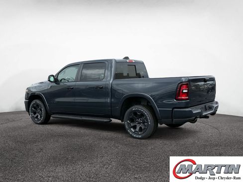 Used 2025 RAM 1500 Big Horn AWD/4WD image 3
