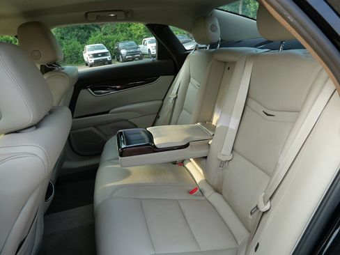 Used 2015 Cadillac XTS Luxury AWD/4WD image 15