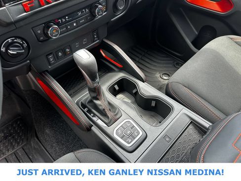 Used 2026 Nissan Frontier PRO-4X w/ Pro-4x Convenience Package AWD/4WD image 10