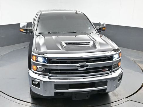 Used 2019 Chevrolet Silverado 2500 LTZ w/ Duramax Plus Package AWD/4WD image 37