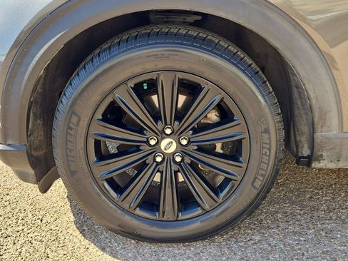 Used 2020 Ford Explorer Limited RWD image 11