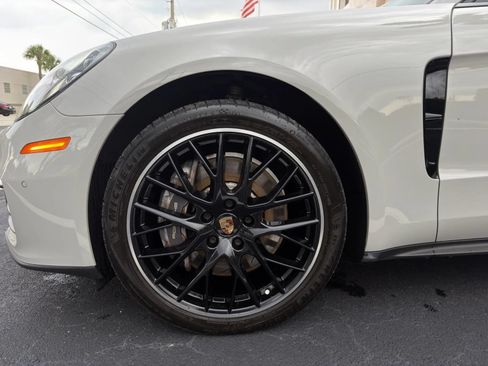 Used 2021 Porsche Panamera image 53