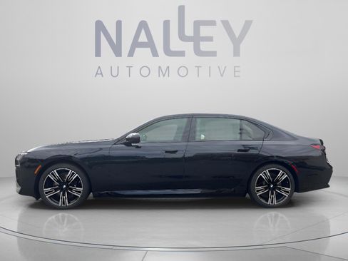 Used 2026 BMW 750e xDrive AWD/4WD image 3