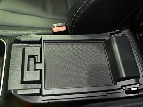 Certified 2025 Subaru Outback Limited w/ Popular Package #2 image 26