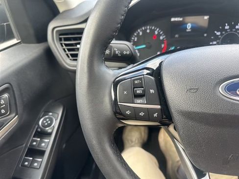 Used 2022 Ford Escape SE w/ Convenience Package image 37