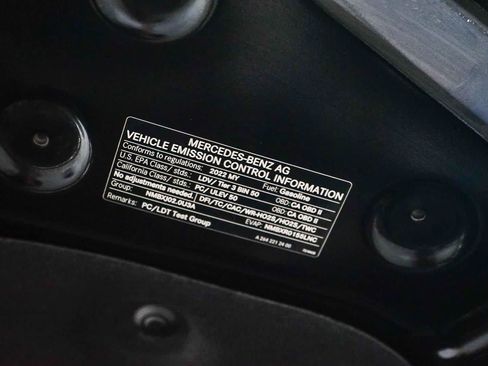 Certified 2022 Mercedes-Benz GLC 300 image 27