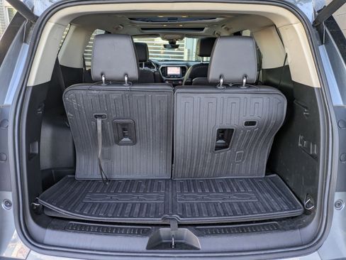 Used 2022 GMC Acadia Denali w/ Denali Ultimate Package image 27