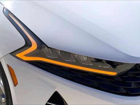 Used 2023 Kia K5 LXS image 26