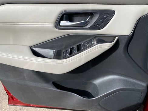 Certified 2023 Nissan Rogue SL image 13