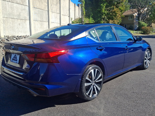 Used 2020 Nissan Altima 2.5 SR w/ Premium Package AWD/4WD image 6