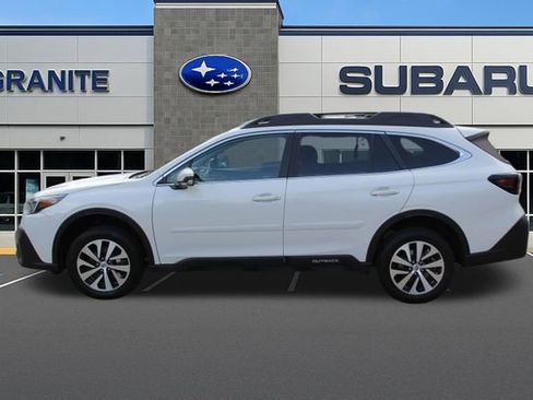 Used 2022 Subaru Outback Premium AWD/4WD image 7
