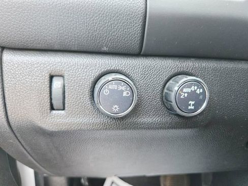 Used 2020 Chevrolet Colorado LT w/ Safety Package image 31