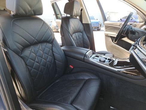 Used 2024 BMW X7 xDrive40i AWD/4WD image 10