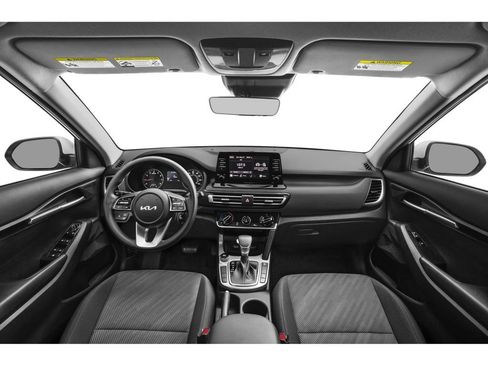 Used 2023 Kia Seltos LX AWD/4WD image 5