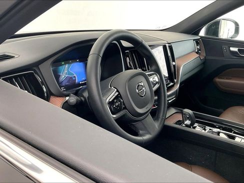 Certified 2023 Volvo XC60 B5 Plus w/ Protection Package Premier image 18