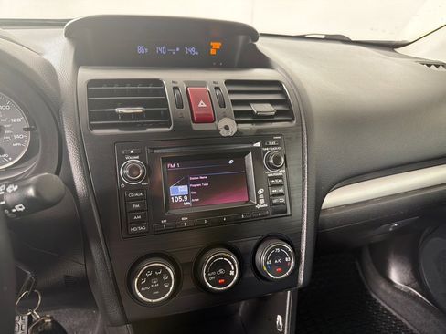 Used 2014 Subaru Crosstrek 2.0i Limited w/ Popular Package #2 AWD/4WD image 15