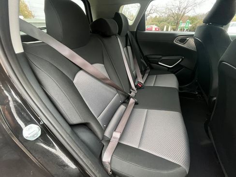 Used 2025 Kia Soul LX w/ LX Technology Package image 34