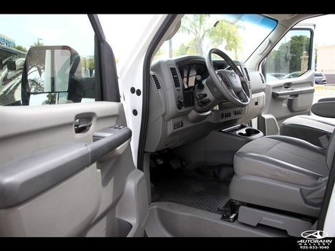Used 2020 Nissan NV 2500 S RWD image 23