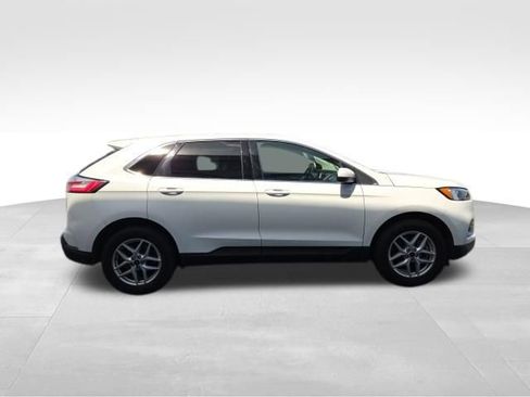 Used 2024 Ford Edge SEL image 6