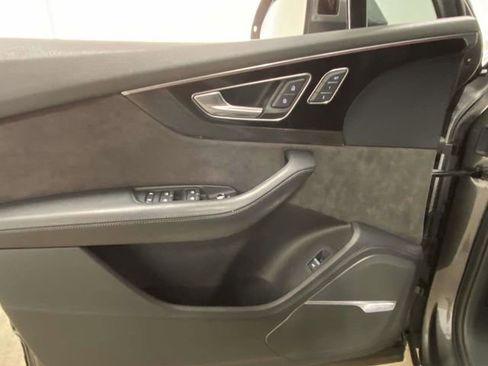 Used 2018 Audi Q7 3.0T Prestige image 13