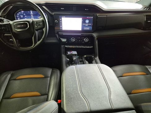 Used 2024 GMC Sierra 1500 AT4 w/ Technology Package AWD/4WD image 25