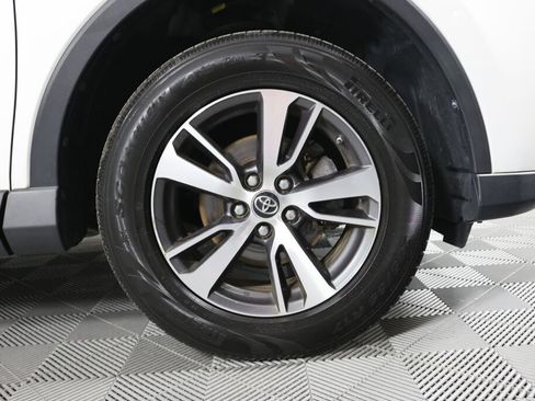 Used 2016 Toyota RAV4 XLE w/ Convenience Package AWD/4WD image 6