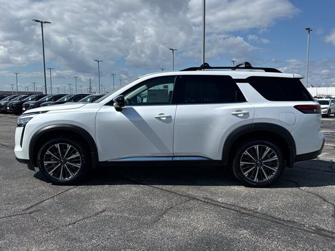 New 2026 Nissan Pathfinder Platinum AWD/4WD image 6