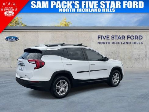 Used 2022 GMC Terrain SLE w/ Driver Convenience Package FWD image 9