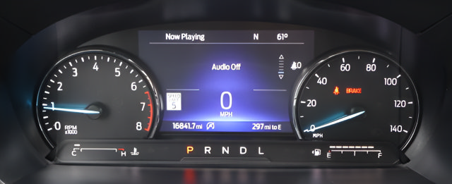 Used 2024 Ford Explorer XLT w/ Equipment Group 202A AWD/4WD image 18