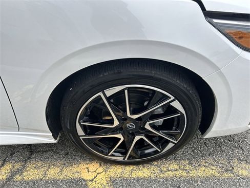 Certified 2024 Nissan Sentra SR w/ SR Premium Package image 13