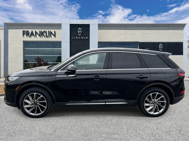 Certified 2023 Lincoln Corsair AWD w/ Equipment Group 101A image 4