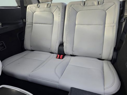 Used 2025 Lincoln Aviator Reserve w/ Equipment Group 201A image 26