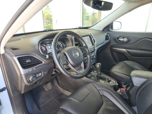 Used 2021 Jeep Cherokee Latitude Lux w/ Comfort/Convenience Group AWD/4WD image 15